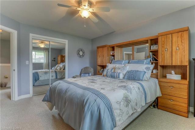 983 Mayfair Crescent, House detached with 4 bedrooms, 1 bathrooms and 4 parking in Kingston ON | Image 28