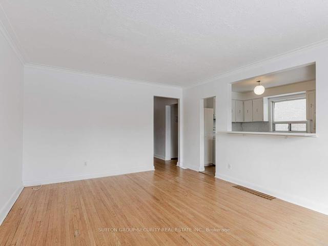 1104 Glengrove Ave, House detached with 4 bedrooms, 2 bathrooms and 5 parking in Toronto ON | Image 20