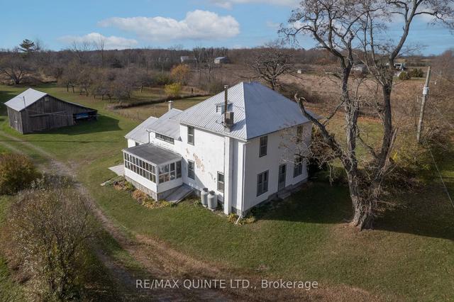 381 Partridge Hollow Rd, House detached with 4 bedrooms, 2 bathrooms and 10 parking in Prince Edward County ON | Image 1