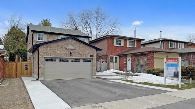 1114 Cedarcroft Cres, House detached with 3 bedrooms, 2 bathrooms and 5 parking in Pickering ON | Image 1