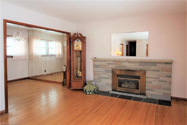 13409 Loyalist Parkway, House detached with 3 bedrooms, 1 bathrooms and 5 parking in Prince Edward County ON | Image 2