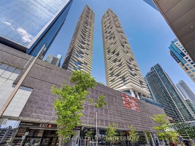 1202 - 100 Harbour St, Condo with 2 bedrooms, 2 bathrooms and 0 parking in Toronto ON | Image 1