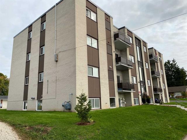 12 - 591 12th St, Condo with 2 bedrooms, 1 bathrooms and 1 parking in Hanover ON | Image 1
