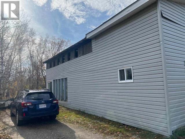 25 Genelle St, House detached with 5 bedrooms, 2 bathrooms and null parking in Thessalon ON | Image 12
