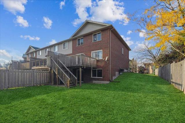 23 Zeller Dr, House attached with 3 bedrooms, 4 bathrooms and 3 parking in Kitchener ON | Image 27