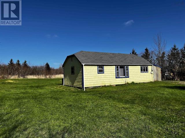 140 Scotch Hill Road Road, House detached with 3 bedrooms, 1 bathrooms and null parking in Pictou, Subd. A NS | Image 1