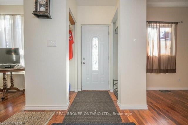 68 Ray St S, House detached with 2 bedrooms, 1 bathrooms and 1 parking in Hamilton ON | Image 20