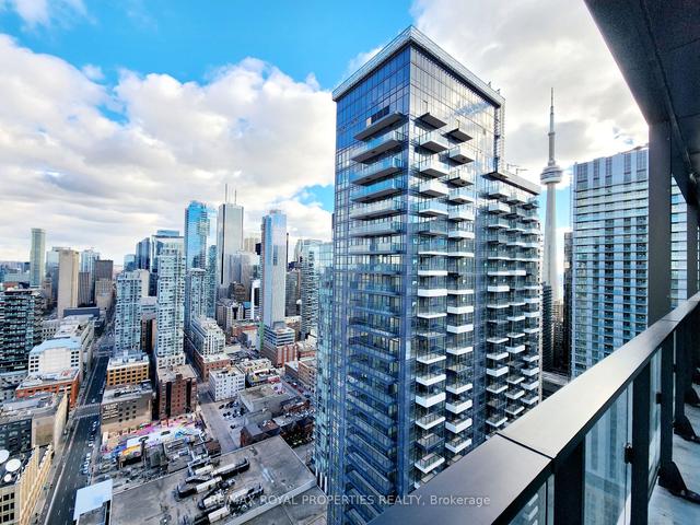 ph 3608 - 125 Peter St, Condo with 2 bedrooms, 1 bathrooms and 1 parking in Toronto ON | Image 15
