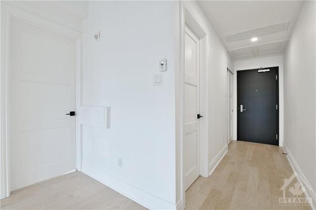 203 - 101 Pinhey Street, Condo with 2 bedrooms, 1 bathrooms and null parking in Ottawa ON | Image 6