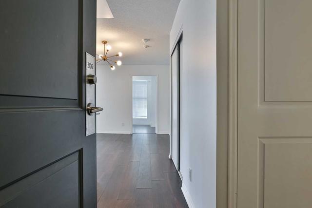 809 - 35 Bastion St, Condo with 2 bedrooms, 2 bathrooms and 2 parking in Toronto ON | Image 12