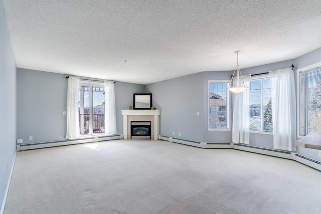 313 - 9 Country Village Bay Ne, Condo with 2 bedrooms, 2 bathrooms and 1 parking in Calgary AB | Image 15