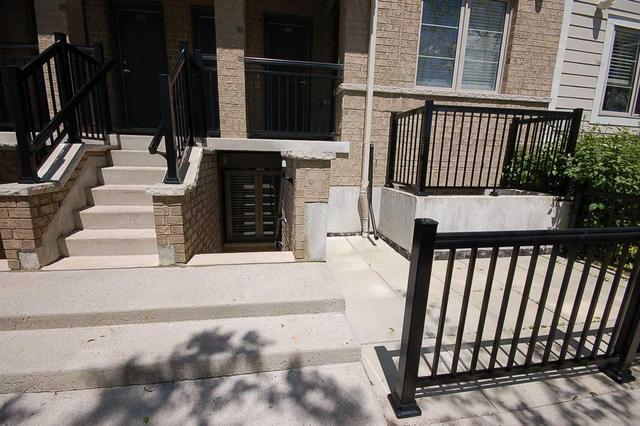 8 - 6063 Kingston Rd, Condo with 1 bedrooms, 1 bathrooms and 1 parking in Toronto ON | Image 3