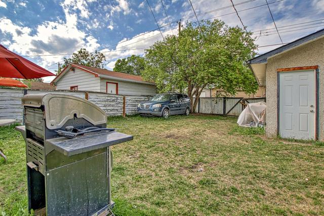 4220 Marwood Road Ne, House detached with 5 bedrooms, 2 bathrooms and 2 parking in Calgary AB | Image 36