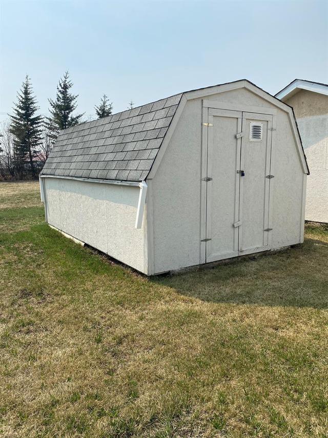 9741 107 Street, House detached with 2 bedrooms, 1 bathrooms and 6 parking in Hythe AB | Image 7
