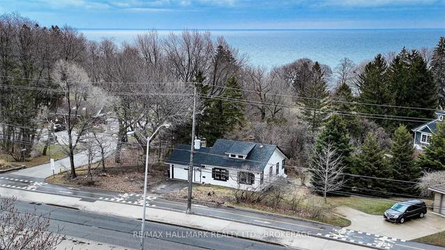 1923 Kingston Rd, House detached with 2 bedrooms, 2 bathrooms and 3 parking in Toronto ON | Image 12