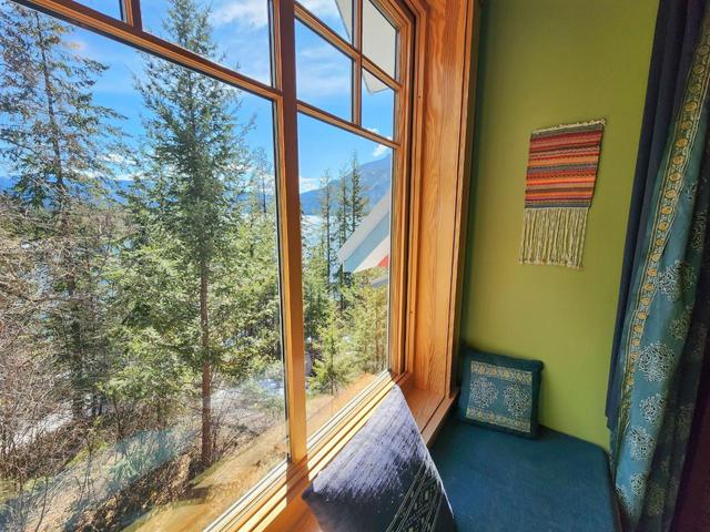 5315 Highway 6, House detached with 3 bedrooms, 2 bathrooms and null parking in Central Kootenay H BC | Image 49