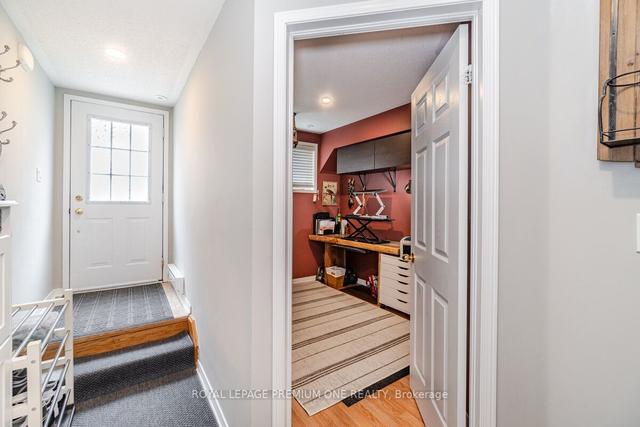 16 - 20 Turntable Cres, Townhouse with 3 bedrooms, 2 bathrooms and 2 parking in Toronto ON | Image 28