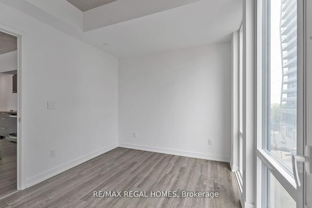 305 - 45 Baseball Pl, Condo with 3 bedrooms, 2 bathrooms and 1 parking in Toronto ON | Image 17