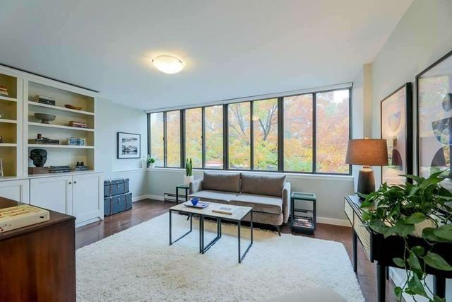 103 - 349 St Clair Ave W, Condo with 3 bedrooms, 4 bathrooms and 2 parking in Toronto ON | Image 13