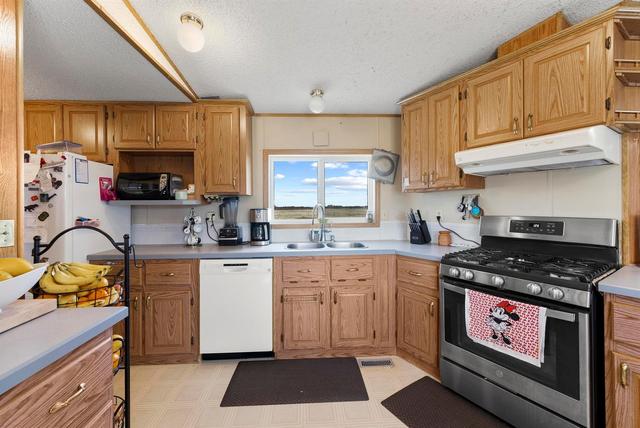 48057 Highway 21, House detached with 3 bedrooms, 2 bathrooms and null parking in Camrose County AB | Image 16