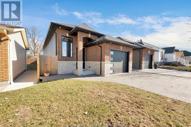 946 Lesperance, House detached with 3 bedrooms, 3 bathrooms and null parking in Tecumseh ON | Image 3