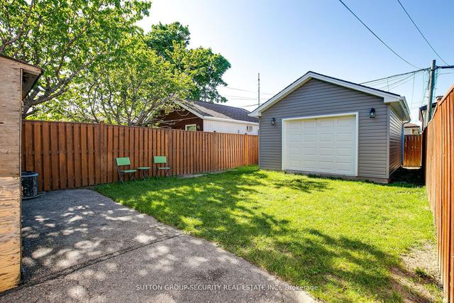 22 Bowie Ave, House detached with 2 bedrooms, 2 bathrooms and 2 parking in Toronto ON | Image 25