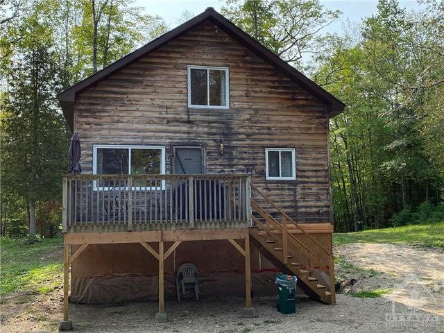 1032 Log Cabin Lane, House detached with 6 bedrooms, 5 bathrooms and 10 parking in North Frontenac ON | Image 11