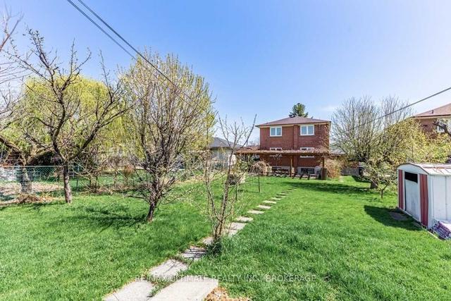 upper - 198 Cornelius Pkwy, House detached with 2 bedrooms, 1 bathrooms and 1 parking in Toronto ON | Image 19