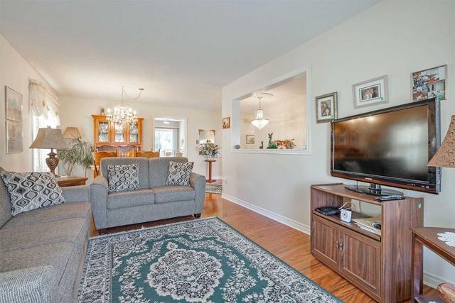 672 Ewing St, House detached with 3 bedrooms, 2 bathrooms and 4 parking in Cobourg ON | Image 6