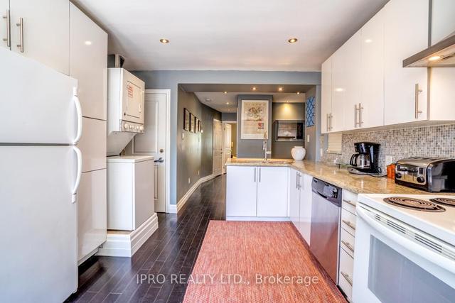 1531 Queen St E, House semidetached with 3 bedrooms, 4 bathrooms and 0 parking in Toronto ON | Image 39
