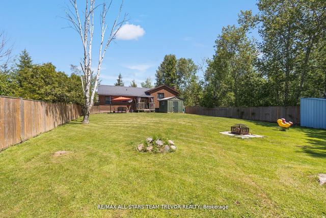 8 Eldon Dr, House detached with 3 bedrooms, 2 bathrooms and 6 parking in Kawartha Lakes ON | Image 31
