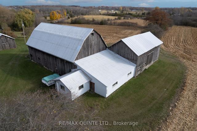 381 Partridge Hollow Rd, House detached with 4 bedrooms, 2 bathrooms and 10 parking in Prince Edward County ON | Image 17