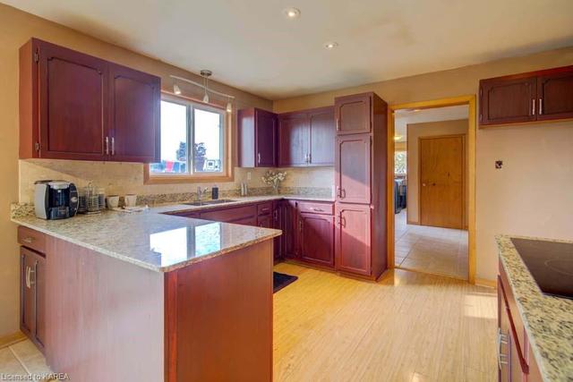 2935 Frontenac Road, House detached with 3 bedrooms, 3 bathrooms and 8 parking in South Frontenac ON | Image 3