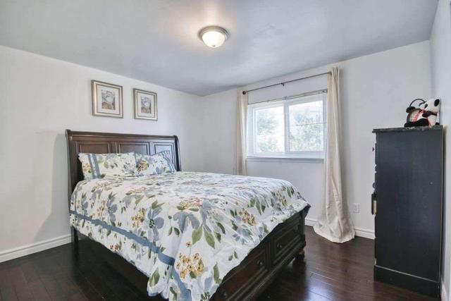 79 John Tabor Tr, House detached with 3 bedrooms, 3 bathrooms and 3 parking in Toronto ON | Image 5