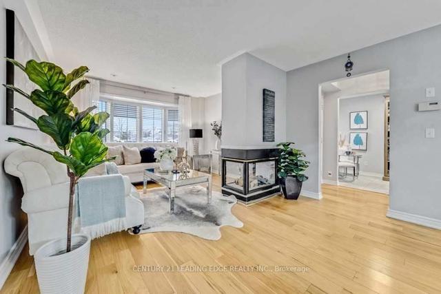 25 Mondeo Dr, Townhouse with 3 bedrooms, 3 bathrooms and 2 parking in Toronto ON | Image 27