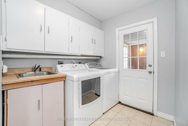409 East 25th St W, House detached with 3 bedrooms, 1 bathrooms and 3 parking in Hamilton ON | Image 11