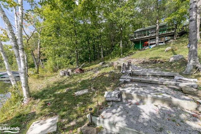 538 Haskett Drive, House detached with 2 bedrooms, 1 bathrooms and 6 parking in Georgian Bay ON | Image 41