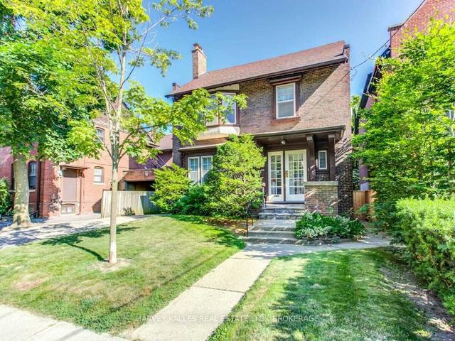 169 Balmoral Ave, House detached with 5 bedrooms, 4 bathrooms and 1 parking in Toronto ON | Image 1