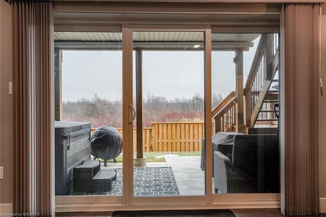 2555 9th Ave E Avenue, House detached with 4 bedrooms, 3 bathrooms and null parking in Owen Sound ON | Image 39