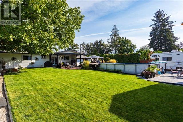 2840 Boyd Road, House detached with 3 bedrooms, 2 bathrooms and 10 parking in Kelowna BC | Image 34