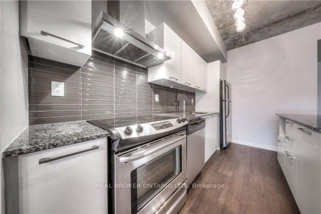 222 - 95 Bathurst St, Condo with 2 bedrooms, 2 bathrooms and 1 parking in Toronto ON | Image 20