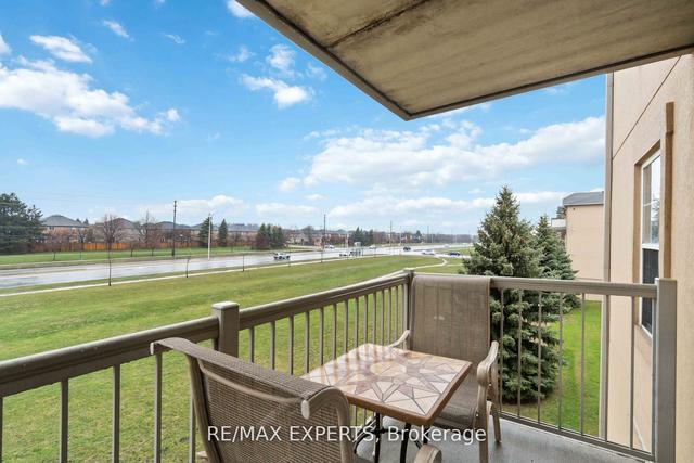 301 - 1490 Bishops Gate, Condo with 2 bedrooms, 2 bathrooms and 2 parking in Oakville ON | Image 9