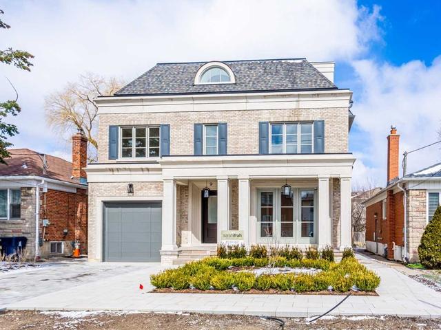 102 Frontenac Ave, House detached with 9 bedrooms, 8 bathrooms and 3.5 parking in Toronto ON | Image 12