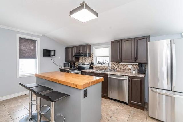 39 Maria St, House detached with 2 bedrooms, 2 bathrooms and 3 parking in Penetanguishene ON | Image 4