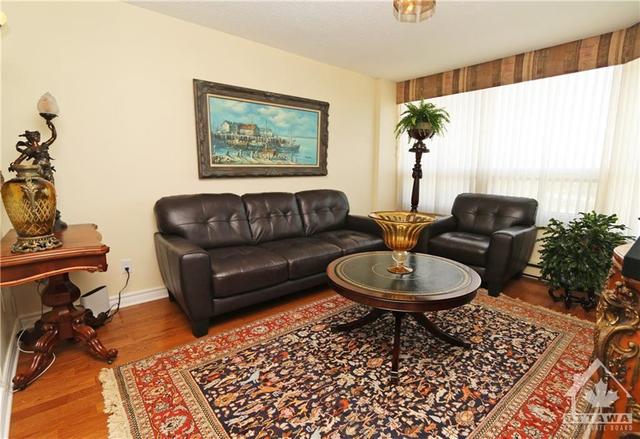 1002 - 1510 Riverside Drive, Condo with 2 bedrooms, 2 bathrooms and 1 parking in Ottawa ON | Image 13