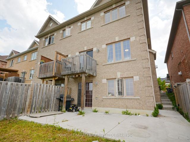 52 Delport Clse E, House semidetached with 4 bedrooms, 4 bathrooms and 4 parking in Brampton ON | Image 32