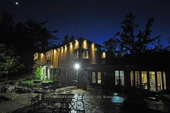 300 Woodland Acres Cres, House detached with 9 bedrooms, 10 bathrooms and 16 parking in Vaughan ON | Image 35
