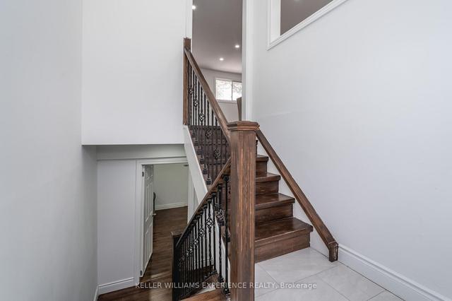 200 Ferndale Dr N, House detached with 3 bedrooms, 2 bathrooms and 5 parking in Barrie ON | Image 14