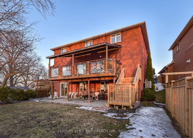 33 Morton Cres, House detached with 4 bedrooms, 4 bathrooms and 6 parking in Barrie ON | Image 36