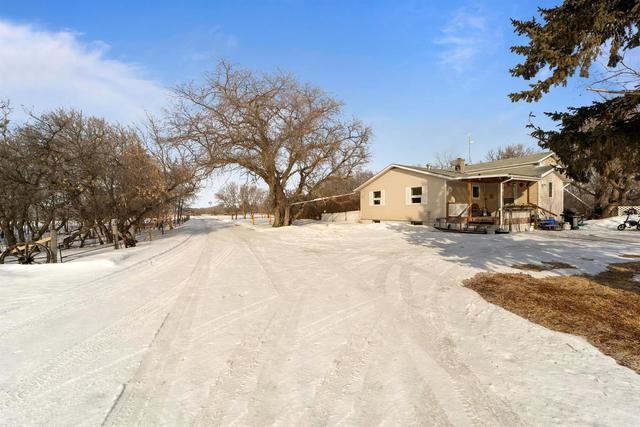 45277 Sec Hwy 854, House detached with 4 bedrooms, 2 bathrooms and null parking in Camrose County AB | Image 9